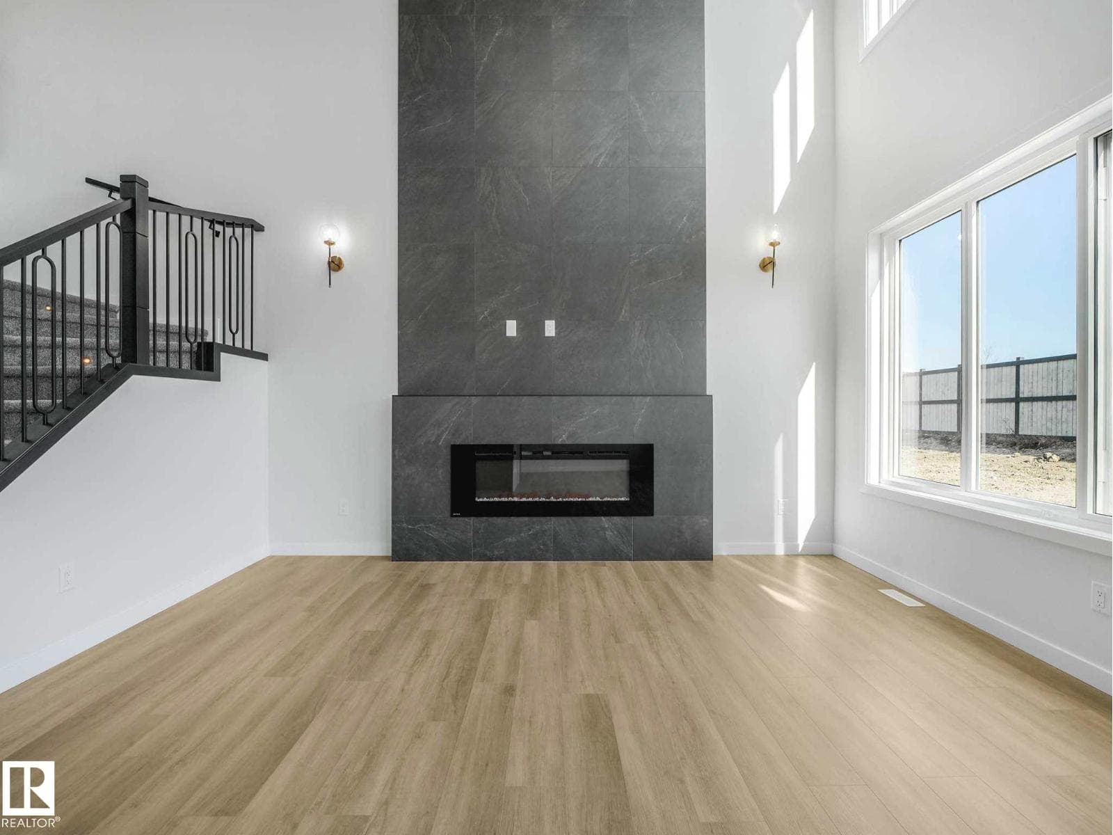 270 Munn WY — photo 3