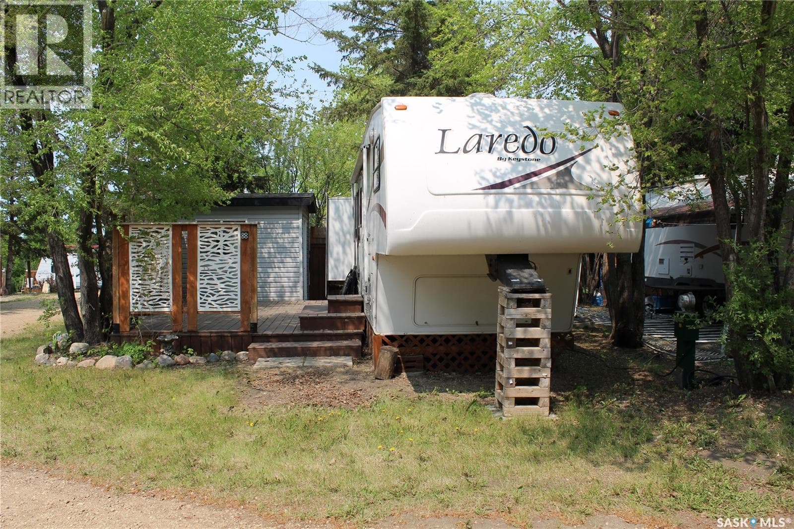 117 Poplar Beach — photo 2