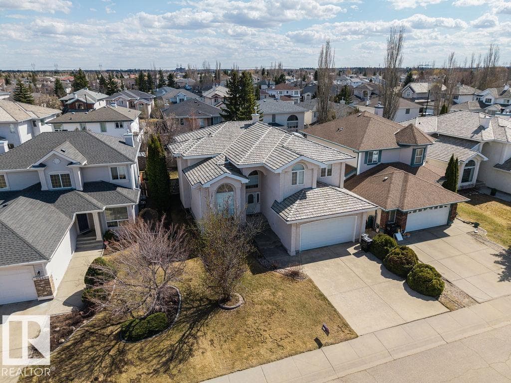 11551 14 AV NW — photo 2
