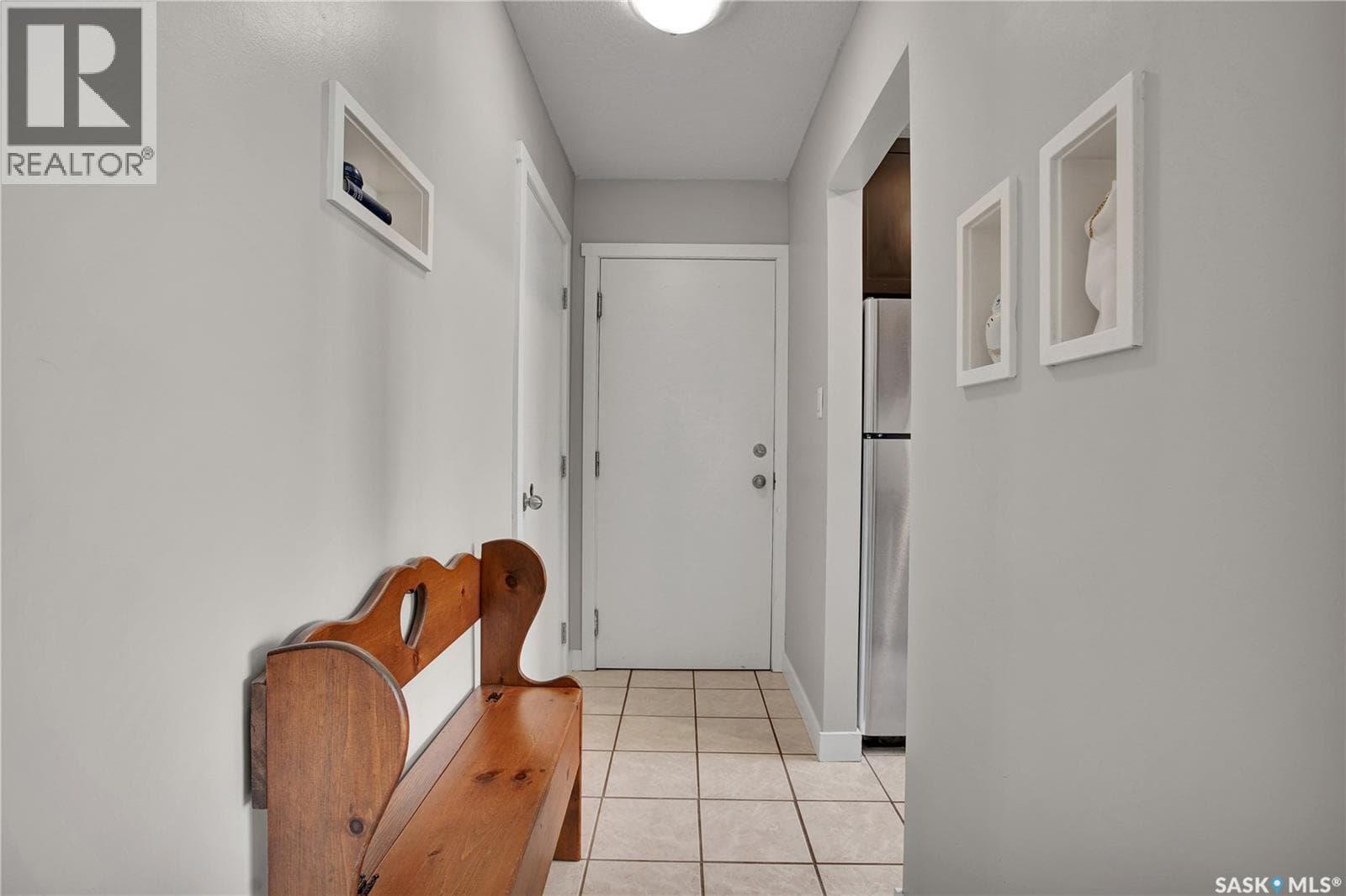 11 1604 MAIN STREET — photo 3