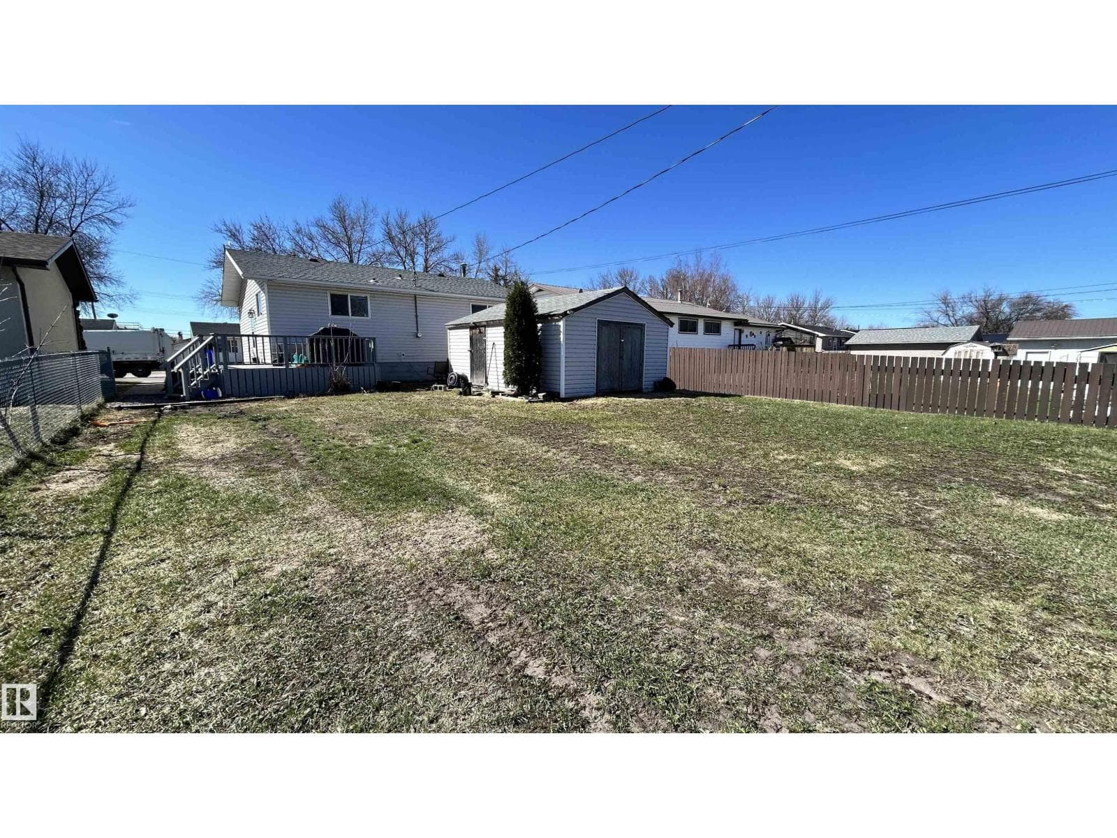 5411 51 AV — photo 3