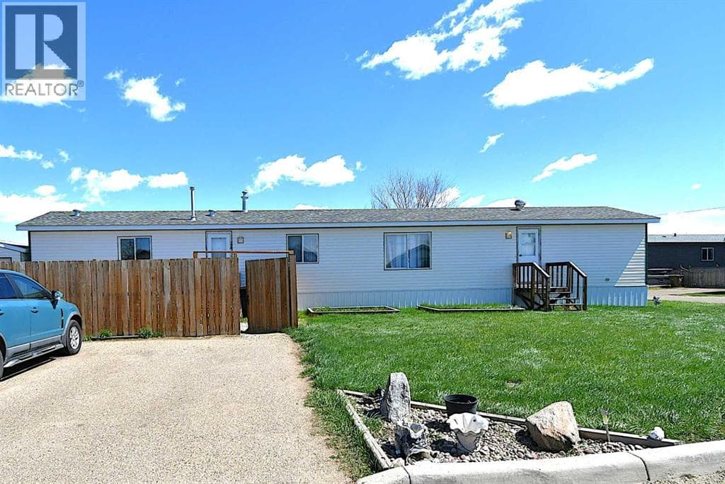 24 Maple Drive W
