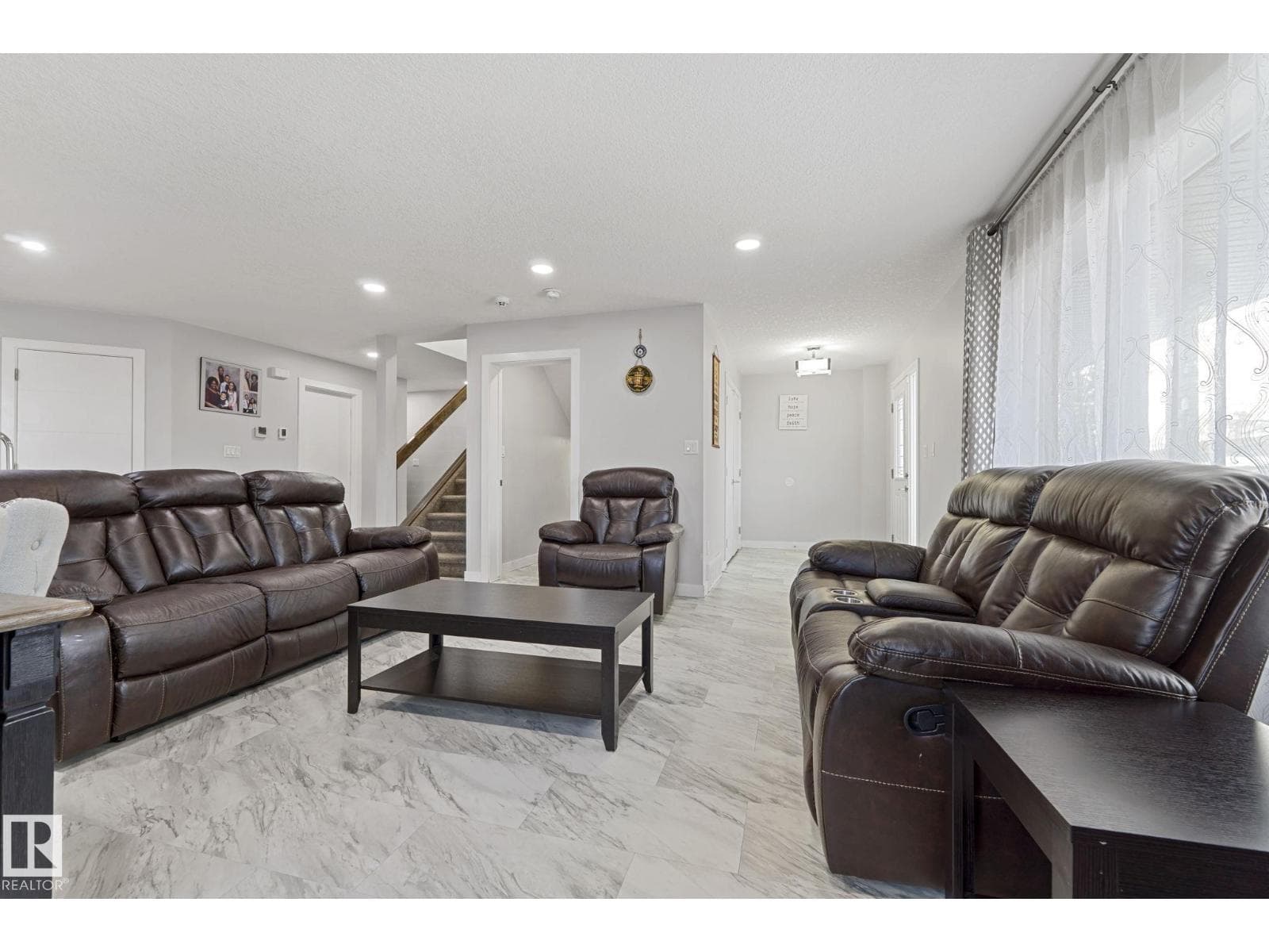 8955 150 ST NW — photo 4