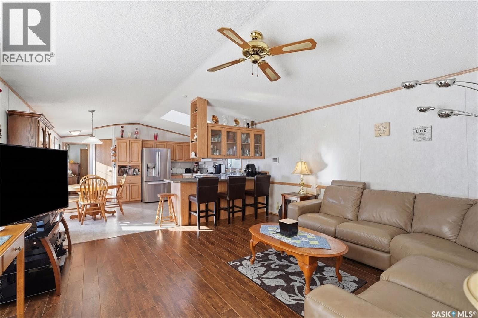 200 Cypress WAY — photo 3