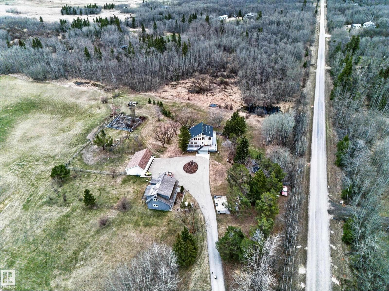 22250 TWP ROAD 512 — photo 3