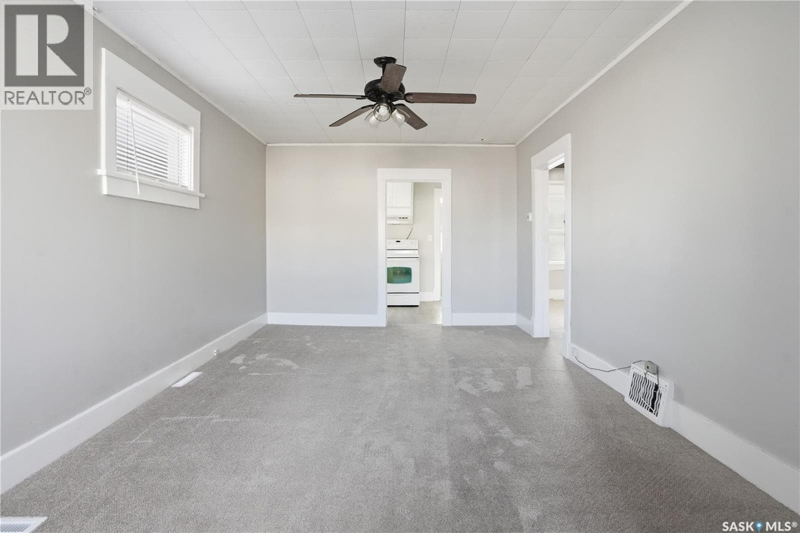 1008 Retallack STREET — photo 4