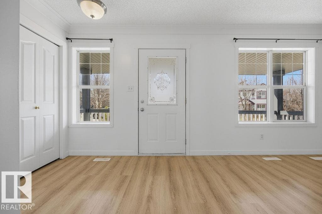 2076 TANNER WD NW — photo 5
