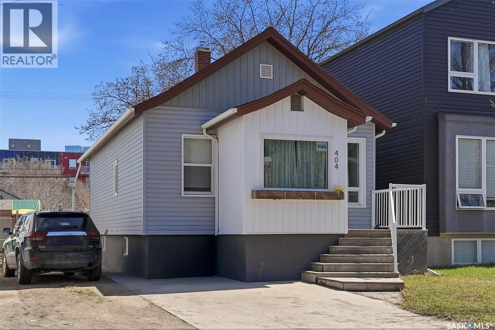 404 D AVENUE S — photo 2