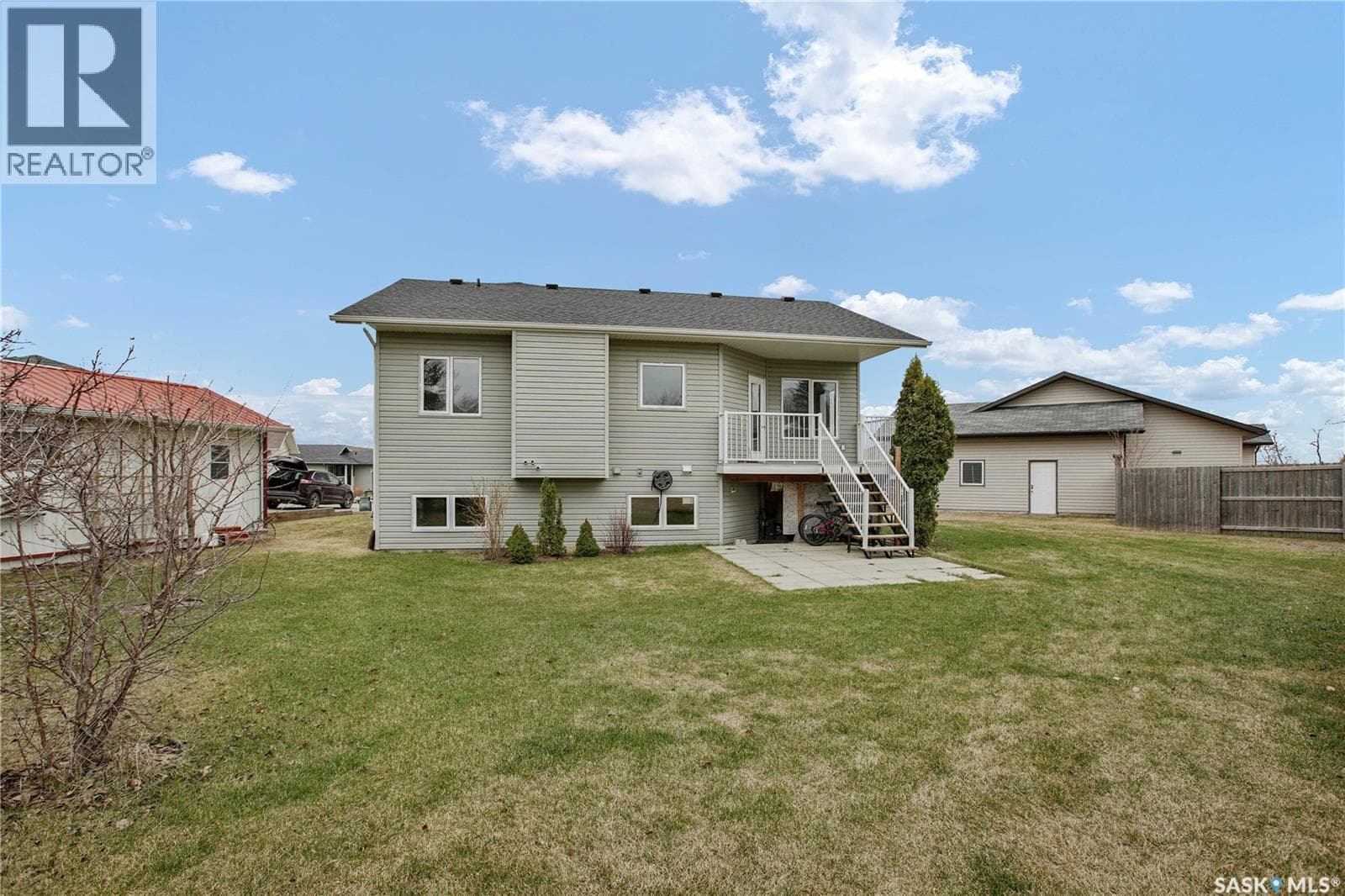 214 Cedar PLACE — photo 2