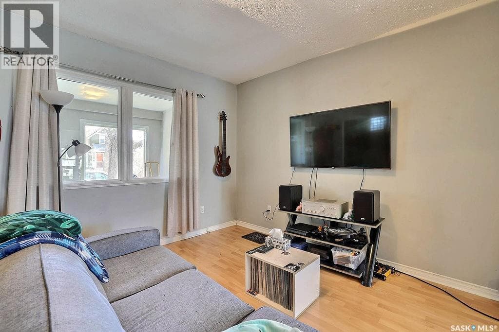 2066 Wallace STREET — photo 5