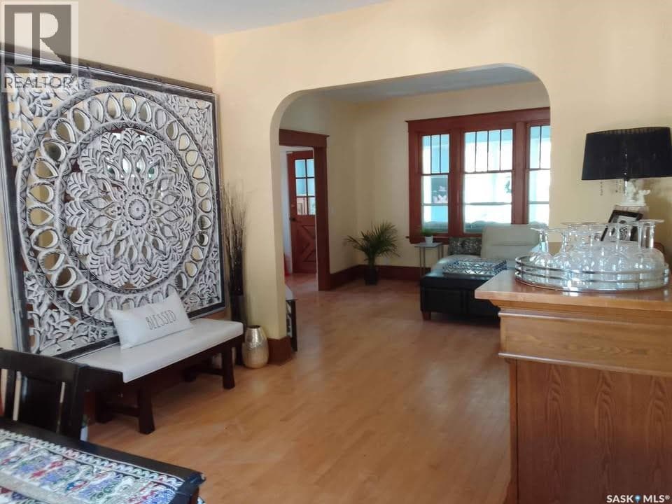 2140 Montague STREET — photo 5