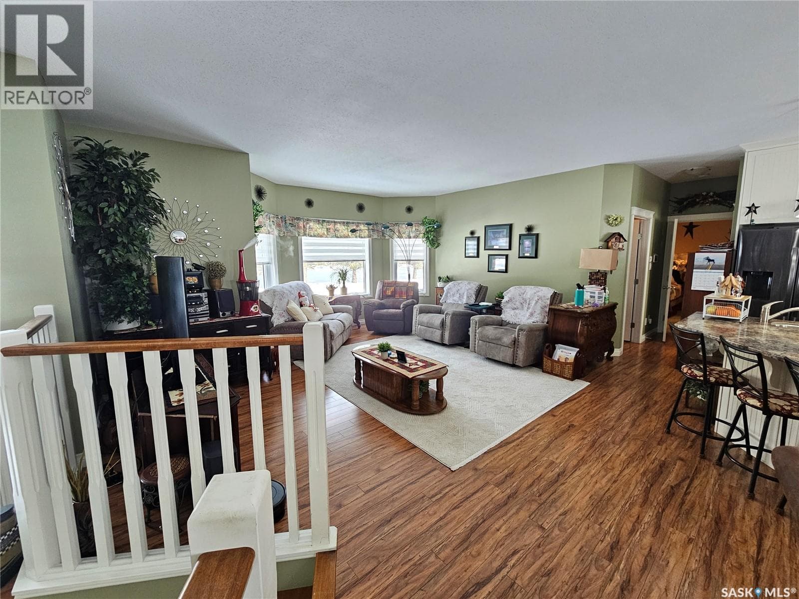 30 St Boniface AVENUE — photo 3