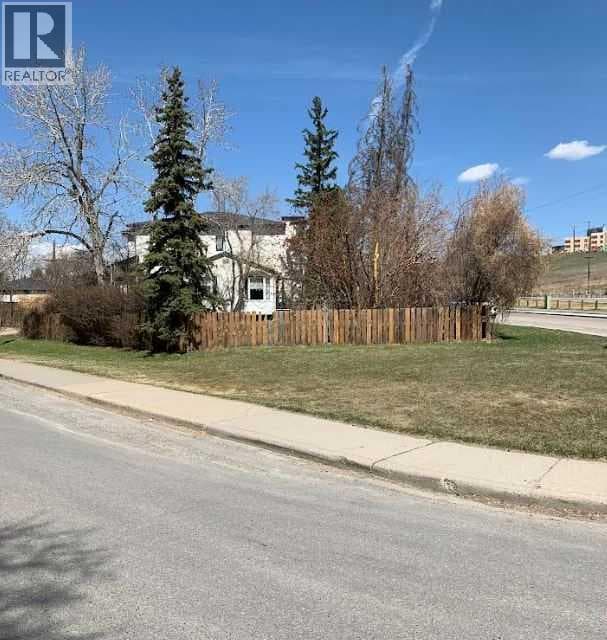 2103 Mackay Road NW — photo 4