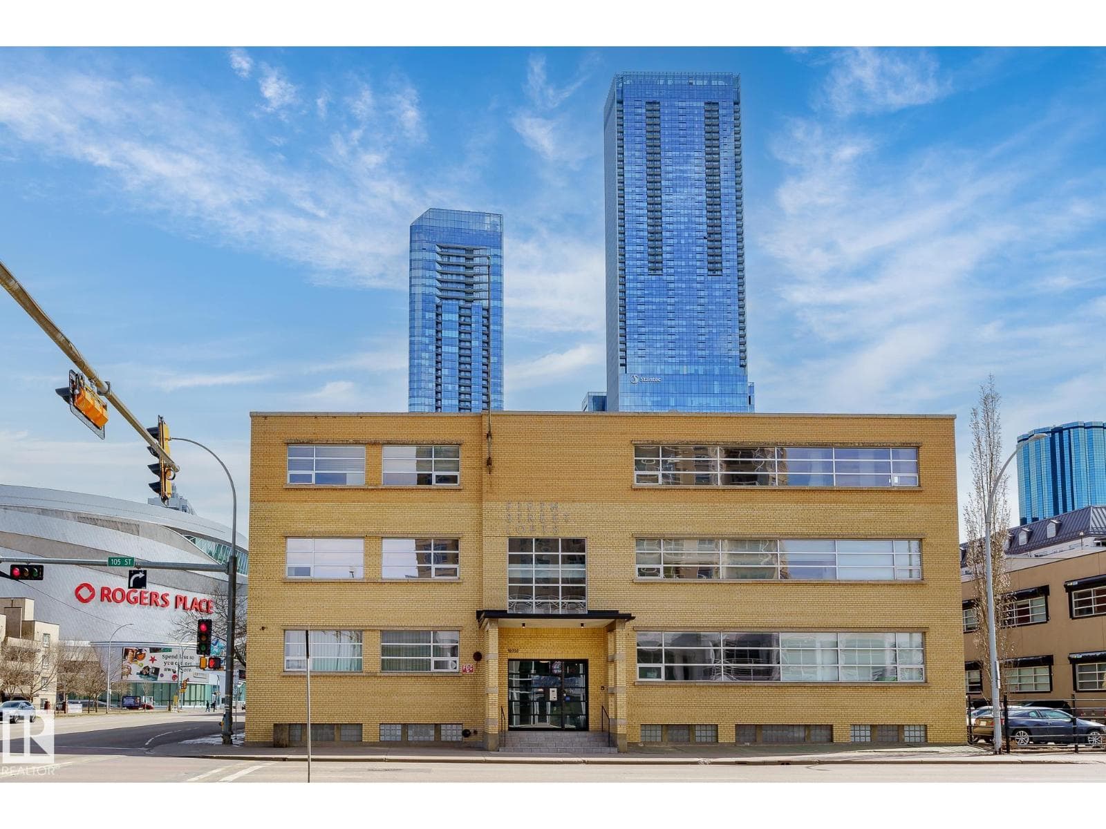 #310 10355 105 ST NW