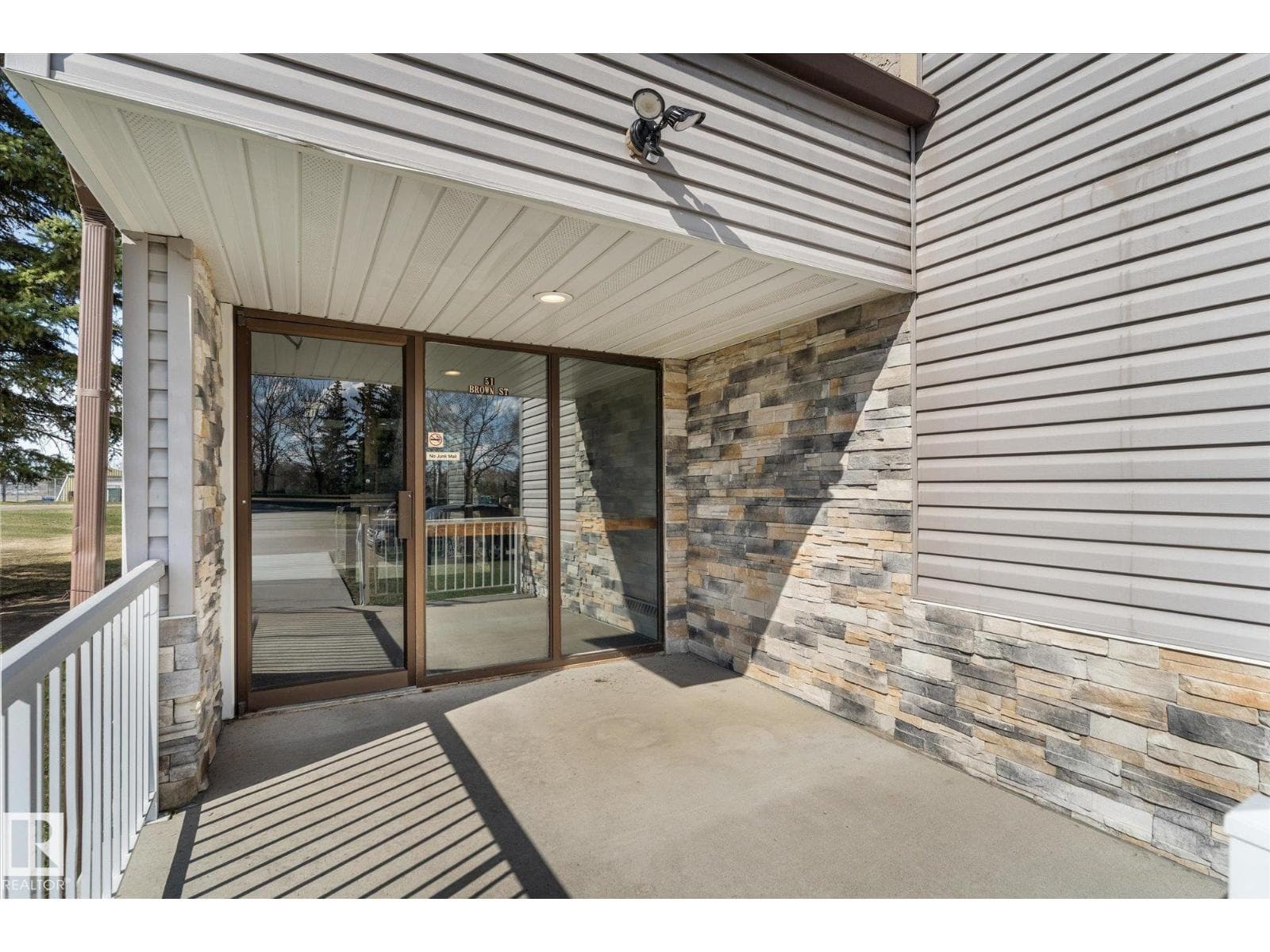 #101 51 BROWN ST — photo 3