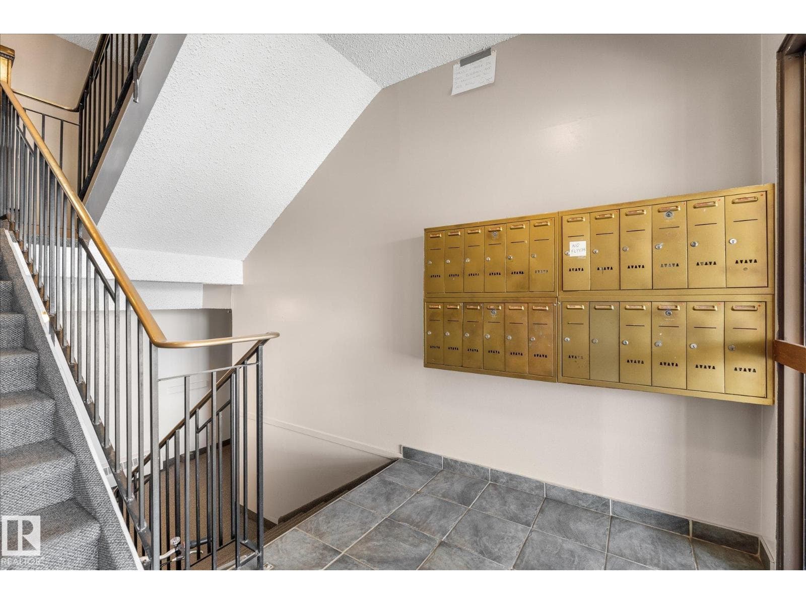 #101 51 BROWN ST — photo 4