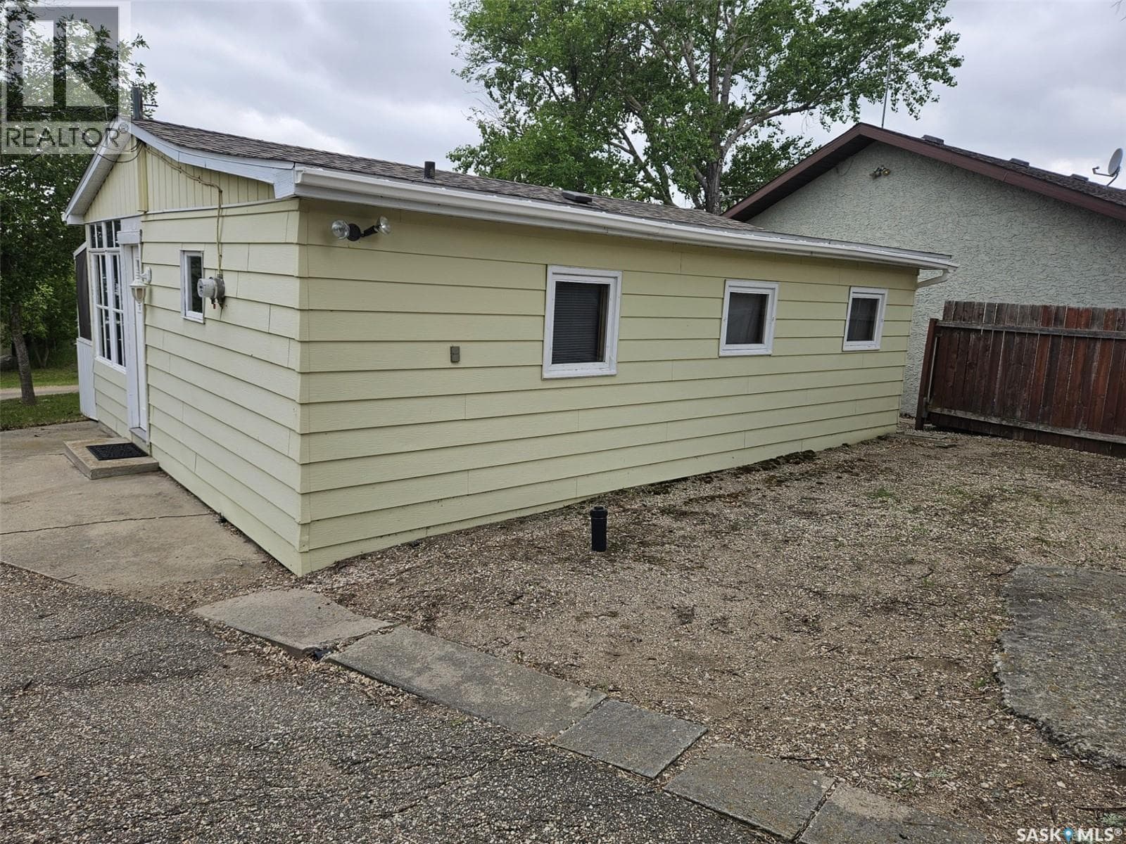 178 Lakeshore DRIVE — photo 3