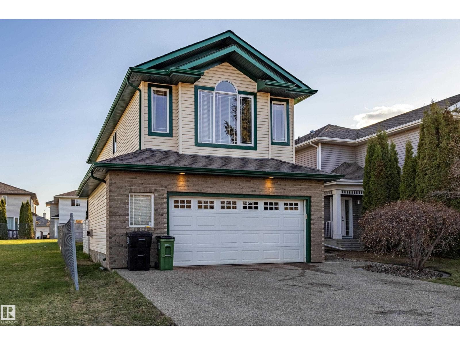 1438 POTTER GREENS DR NW — photo 2