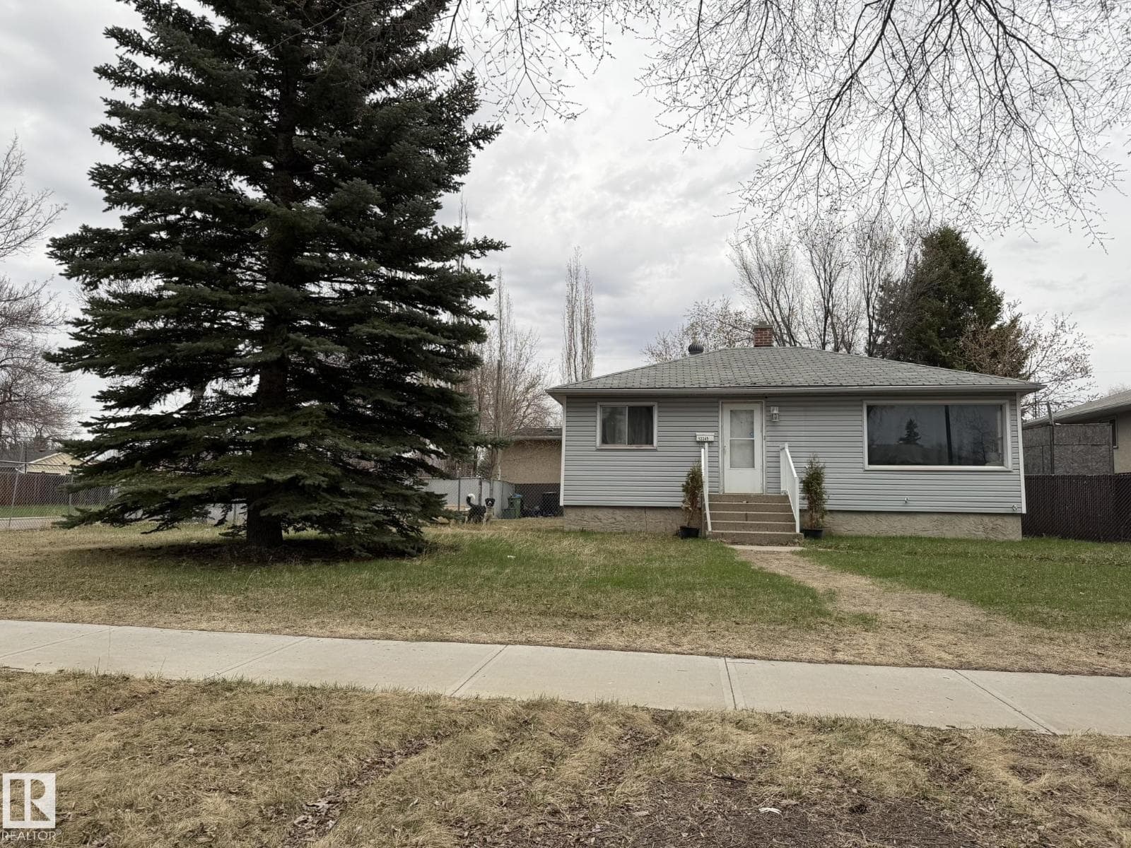 12245 81 ST NW