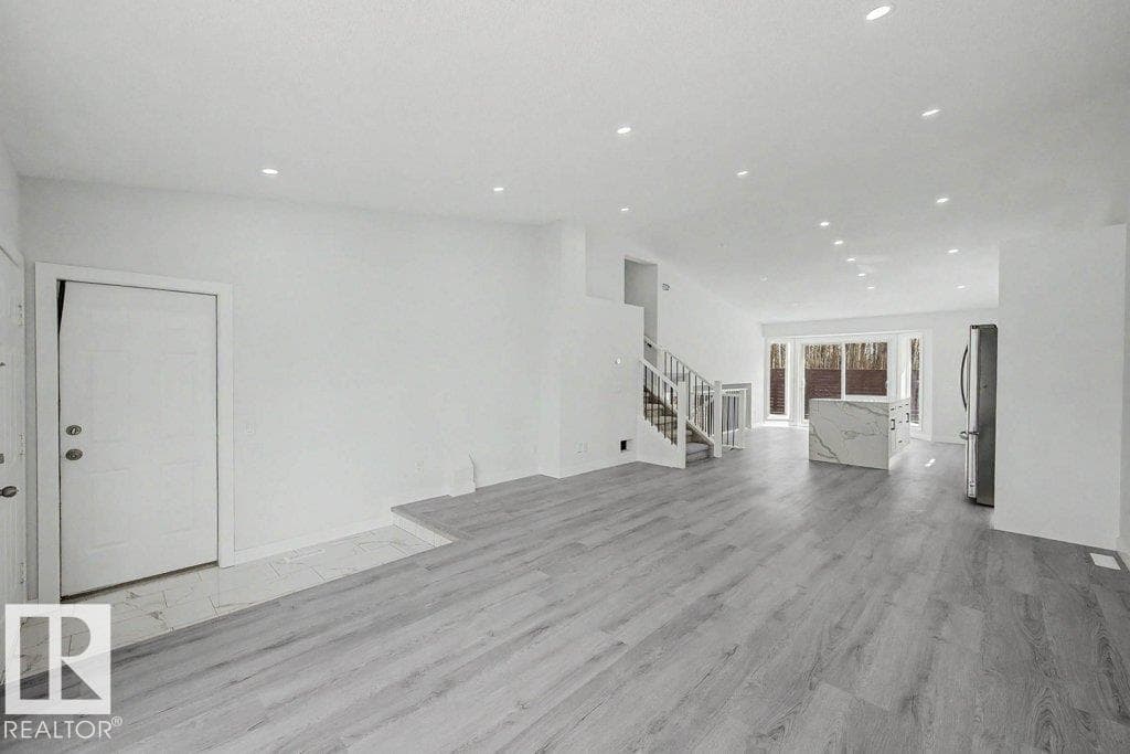 67a ARBOR CR — photo 3