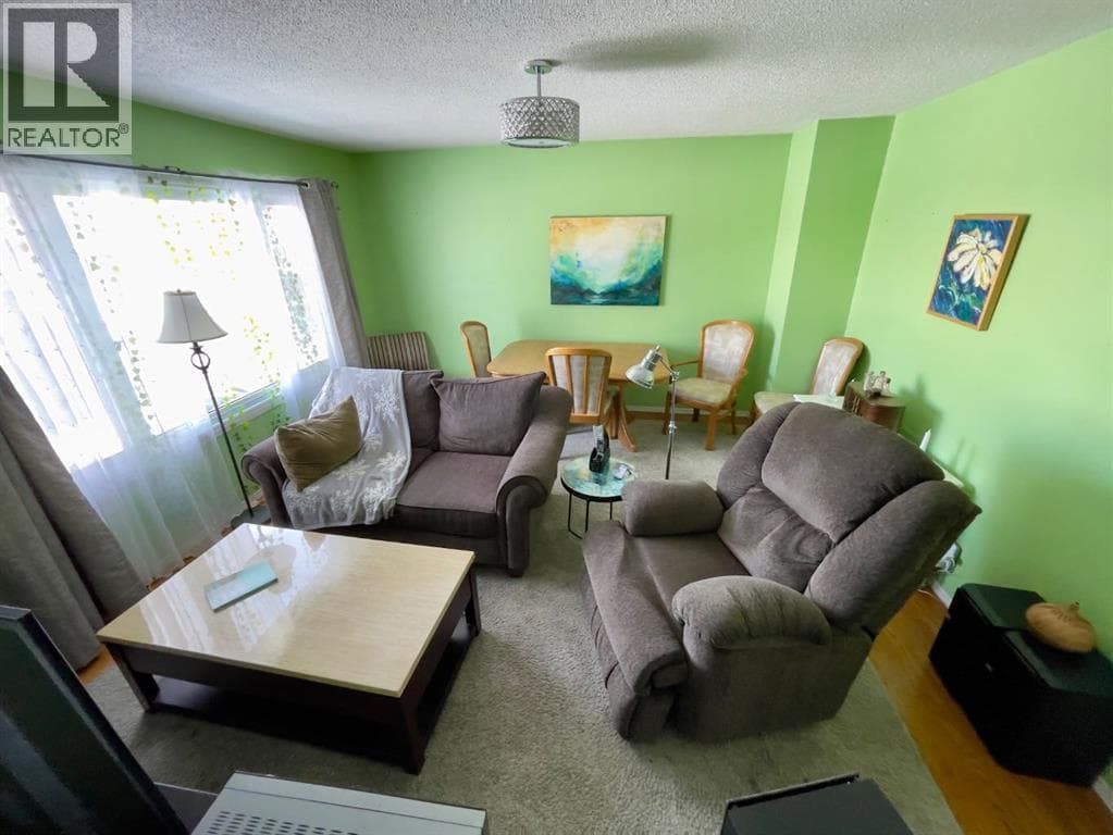3311 Radcliffe Drive SE — photo 3