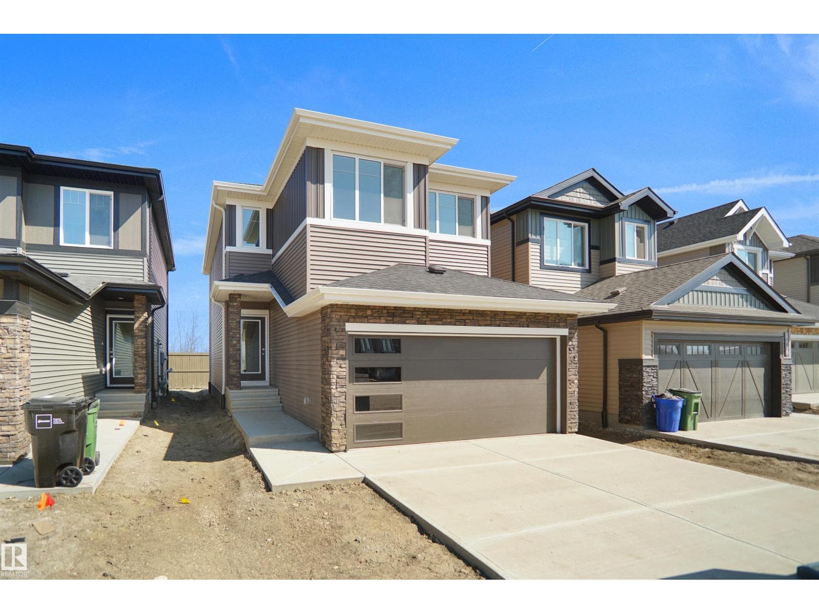 8504 183 AV NW