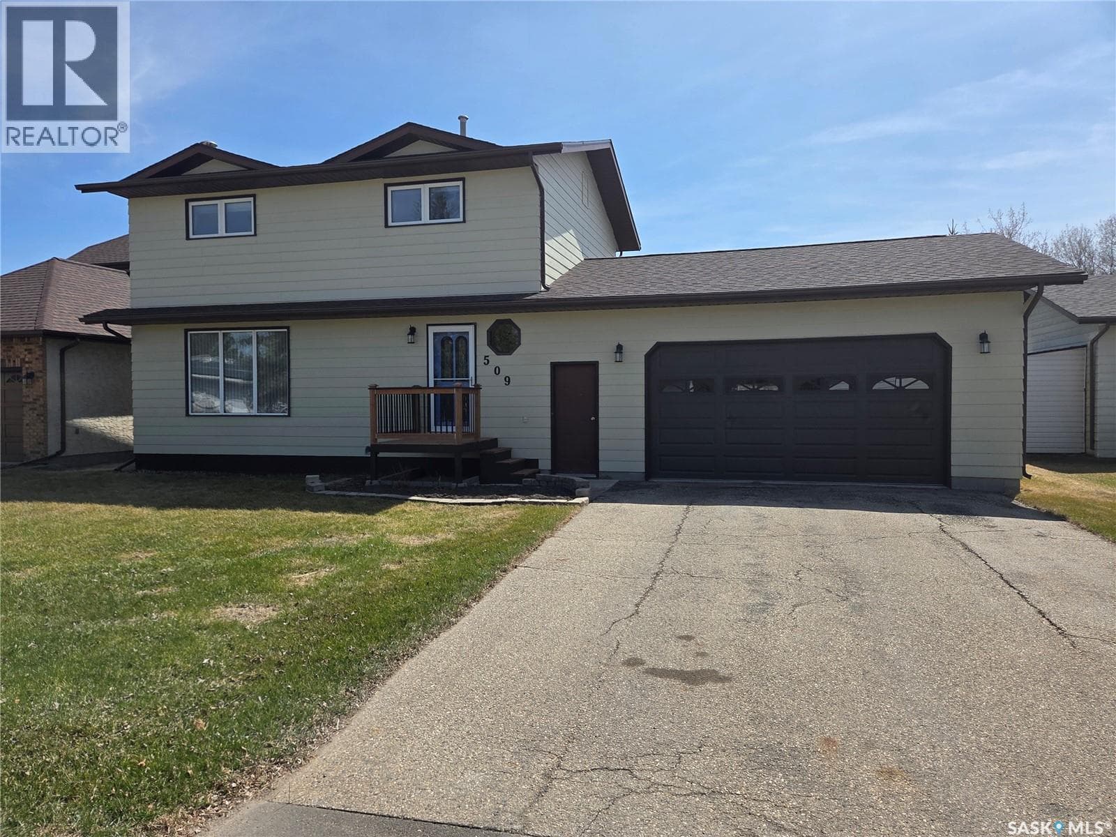 509 Carlyle AVENUE — photo 2