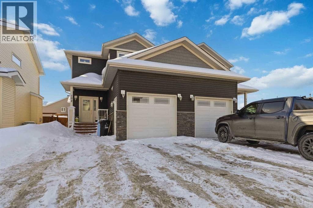 102 Athabasca Crescent