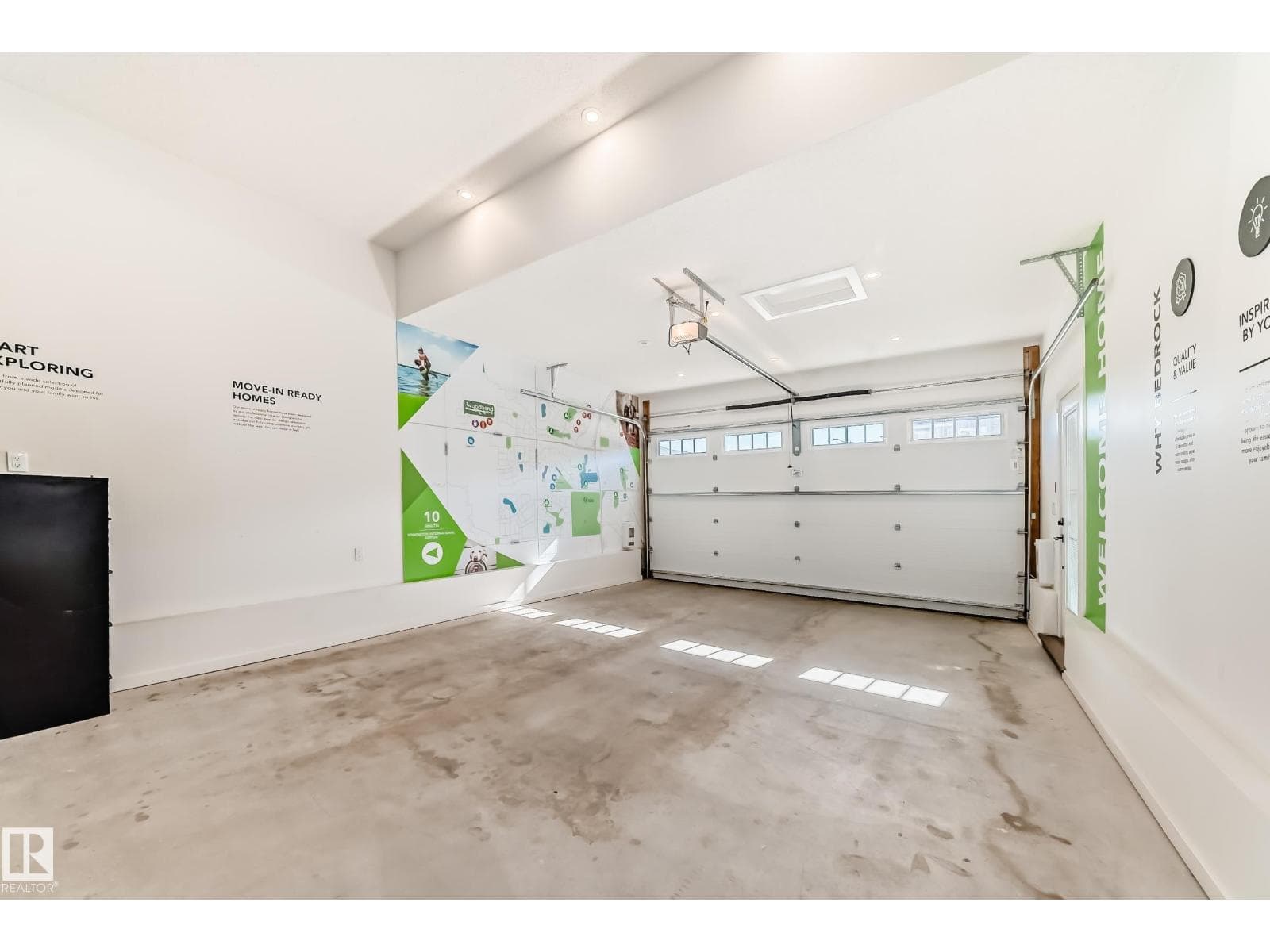 143 LARCH CR — photo 2
