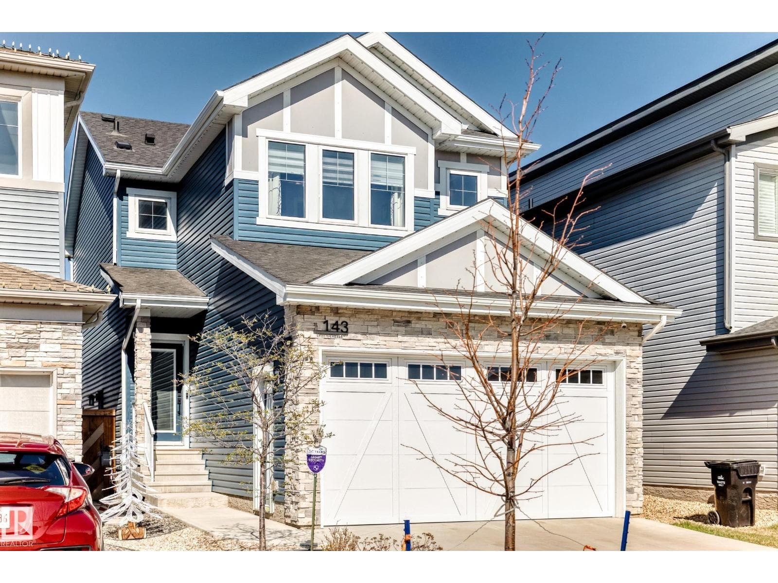 143 LARCH CR — photo 3