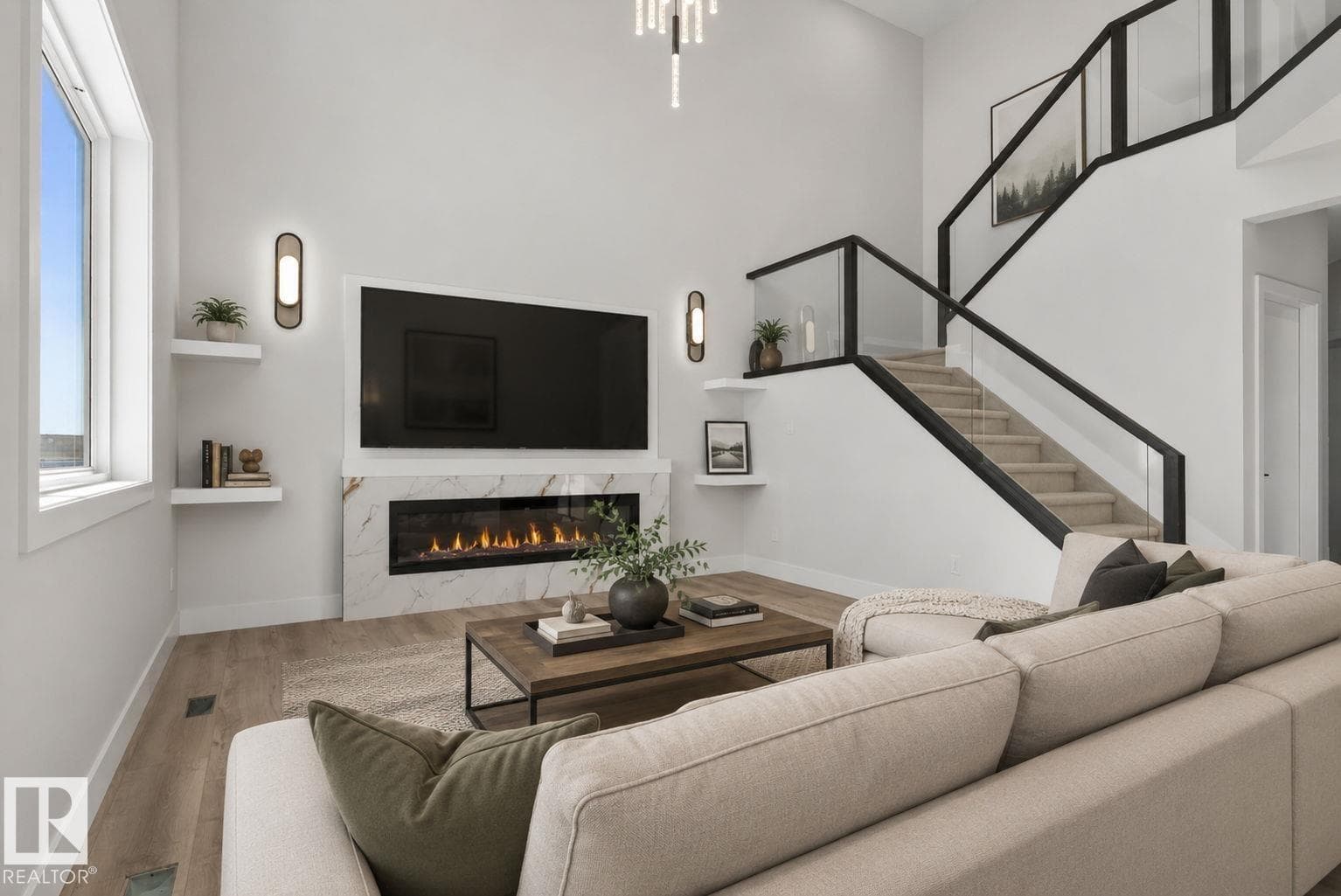 102 ELDRIDGE PT