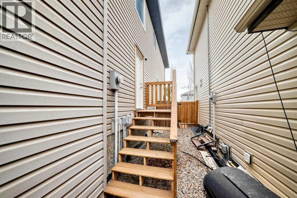 225 Kincora Heights NW — photo 5