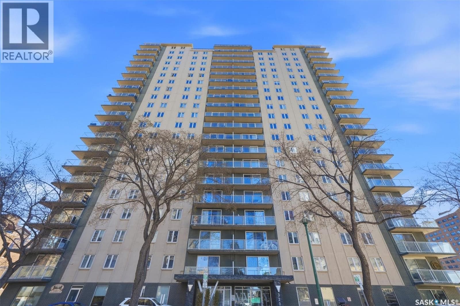 1005 320 5th AVENUE N