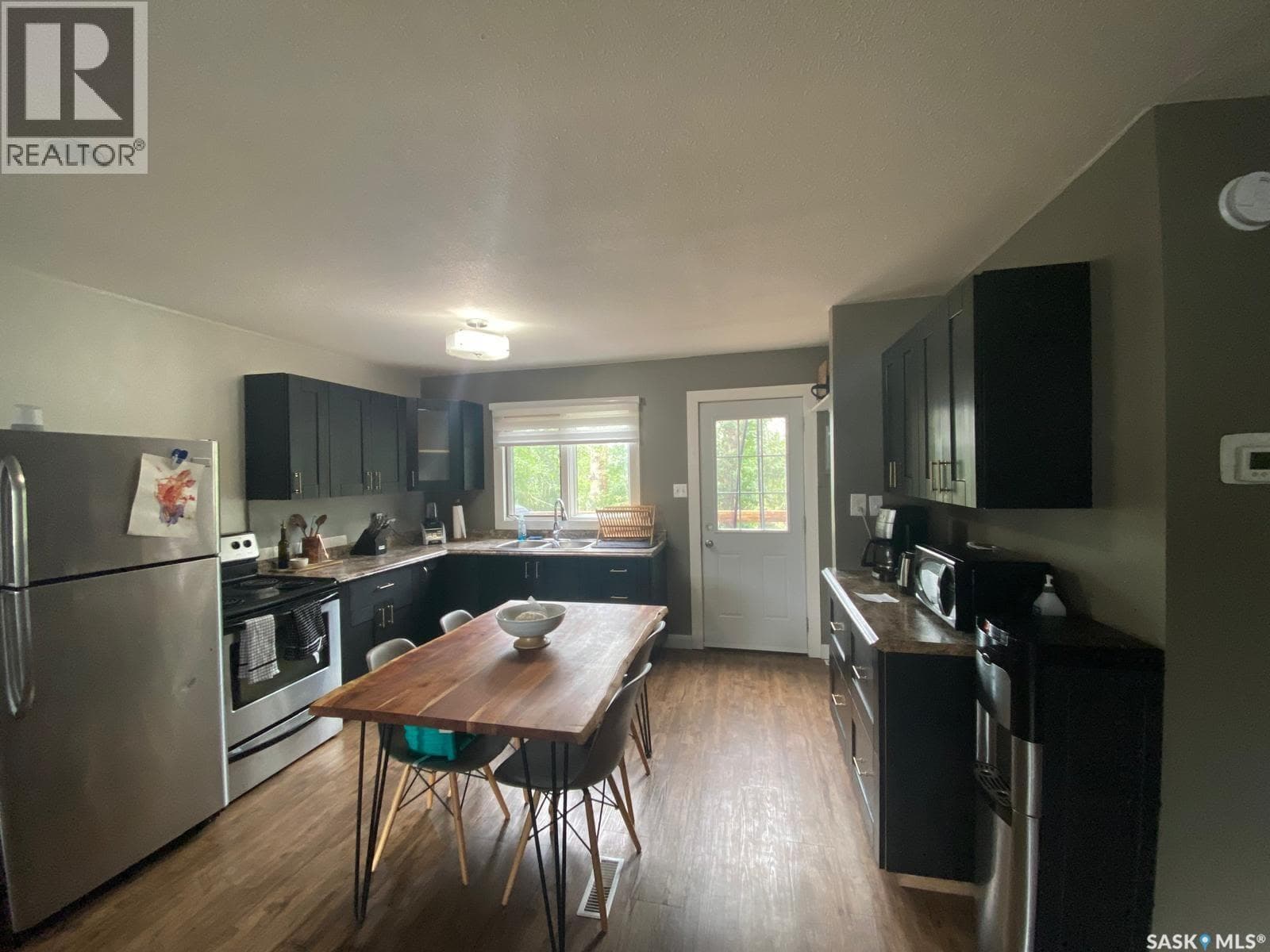 610 Aurora STREET — photo 2