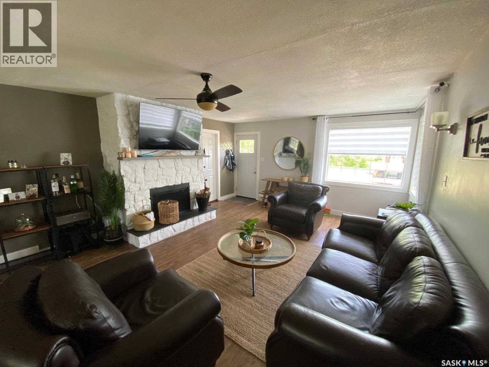 610 Aurora STREET — photo 4