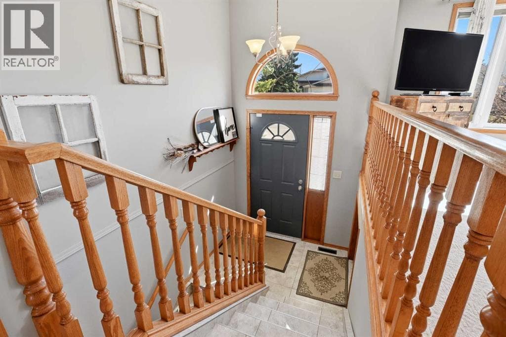 139 Donnelly Crescent — photo 5