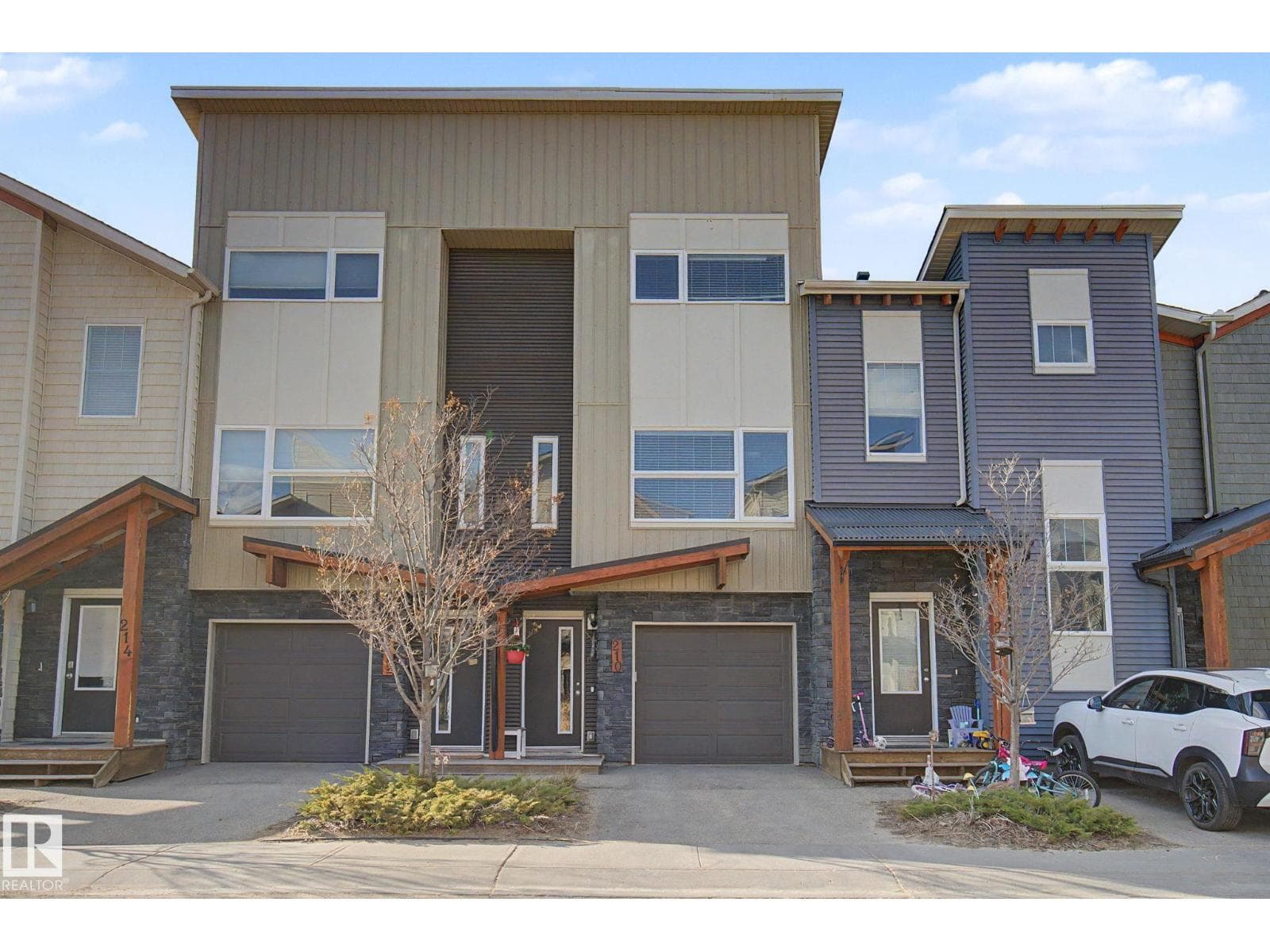 #210 401 SOUTHFORK DR
