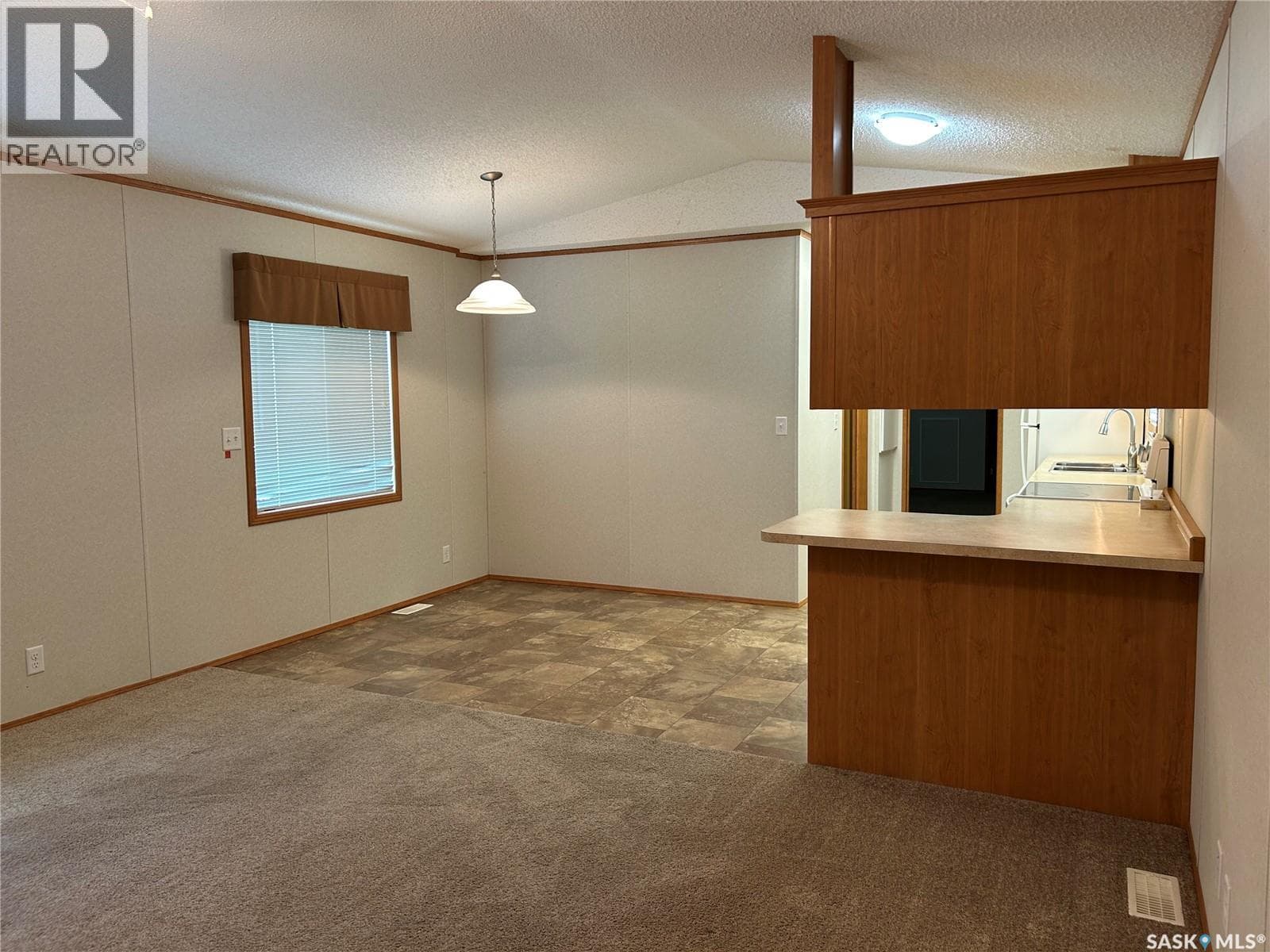 17 2004 Alice ROAD — photo 4