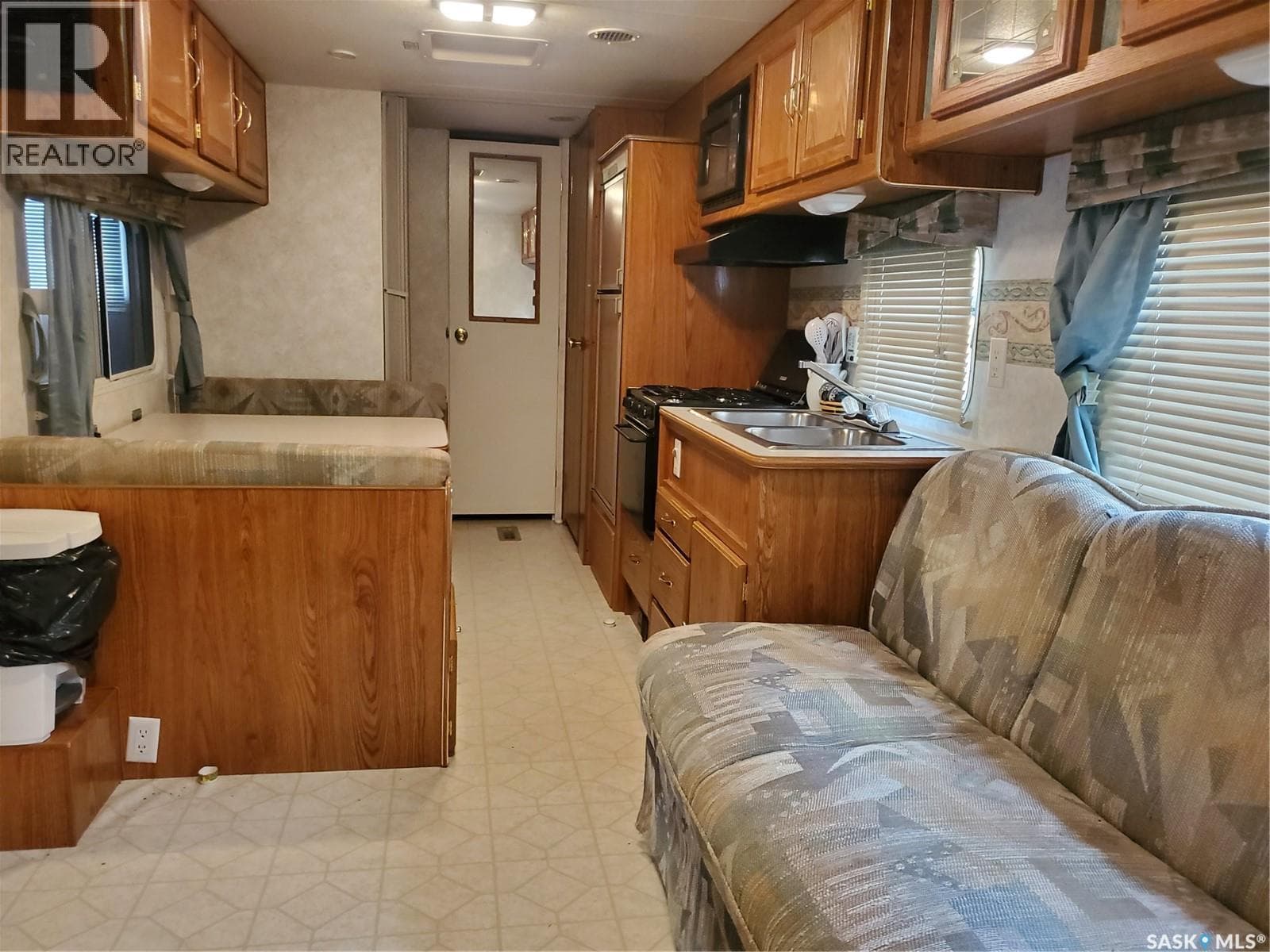 RV R # 18 Poplar Beach Resort — photo 4