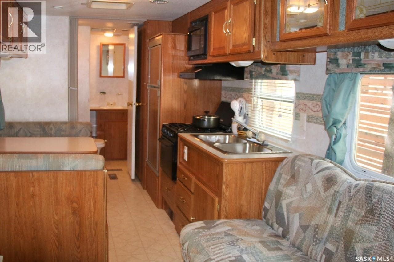 RV R # 18 Poplar Beach Resort — photo 5