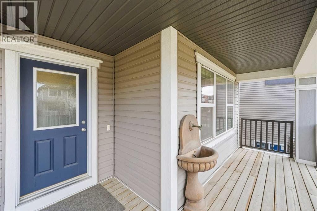 117 Copperpond Parade SE — photo 5