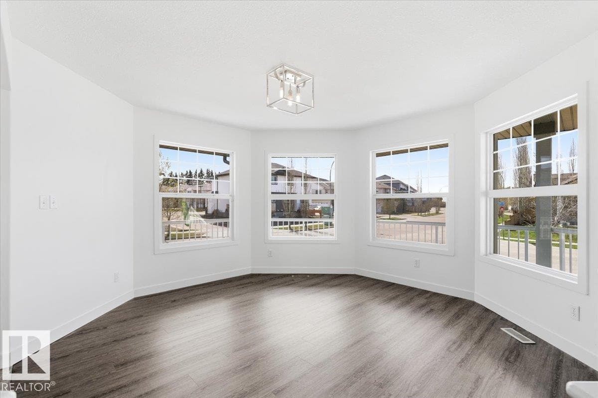 301 AVENA LI — photo 5