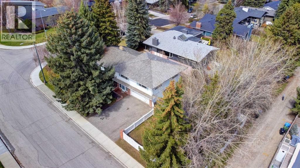 4720 Coronation Drive SW — photo 2