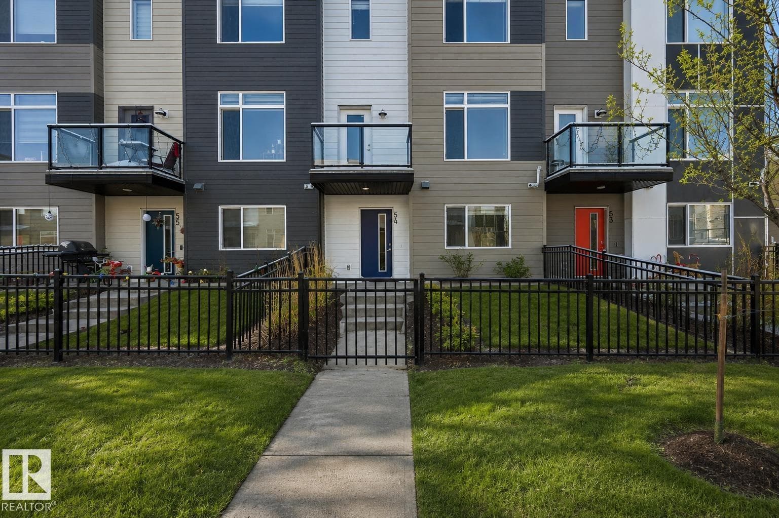 #54 804 WELSH DR SW — photo 2