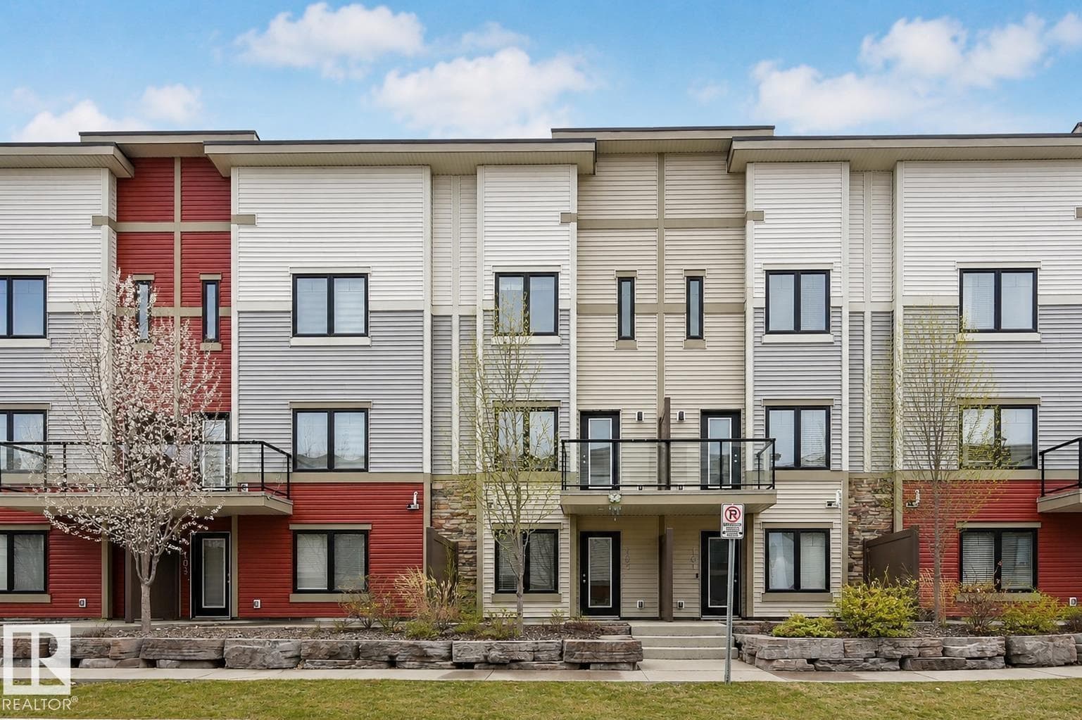 #102 804 WELSH DR SW — photo 2