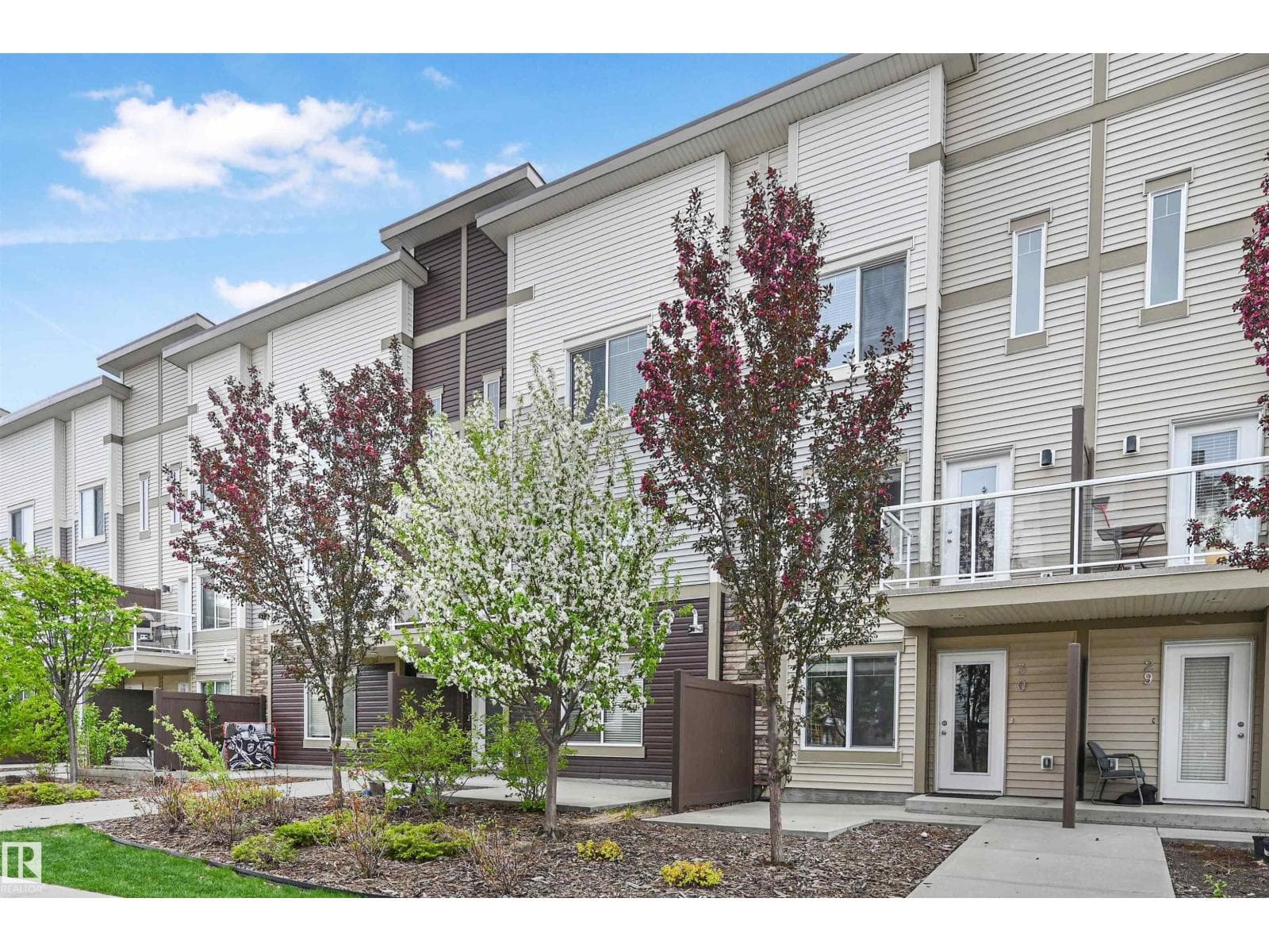 #30 804 WELSH DR SW