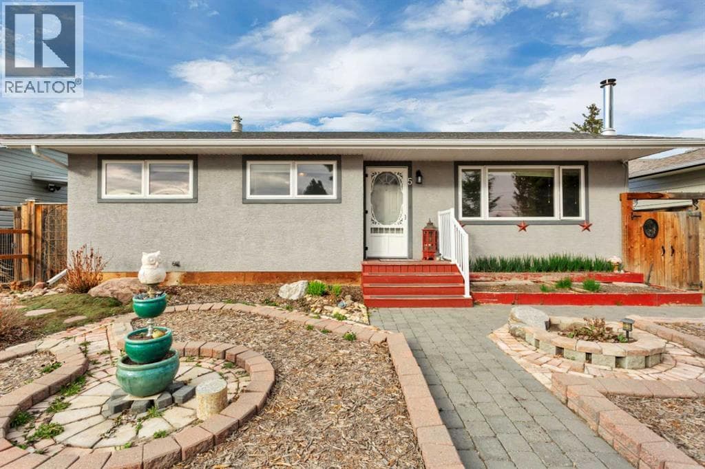 5 Freemont Close