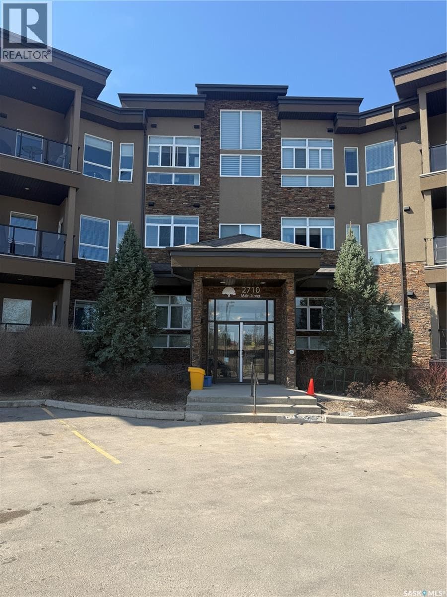 128 2710 Main STREET
