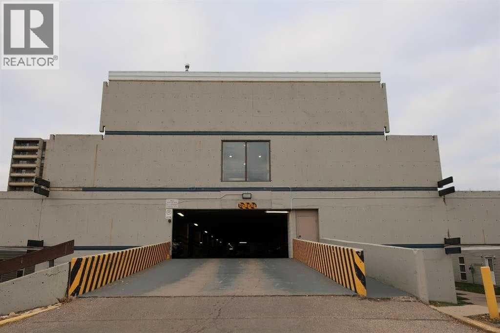 1600, 21 MacDonald Drive — photo 2