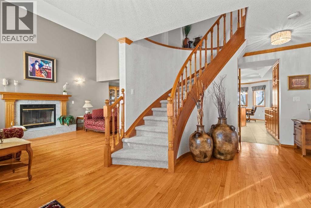 814 8 Street NE — photo 4